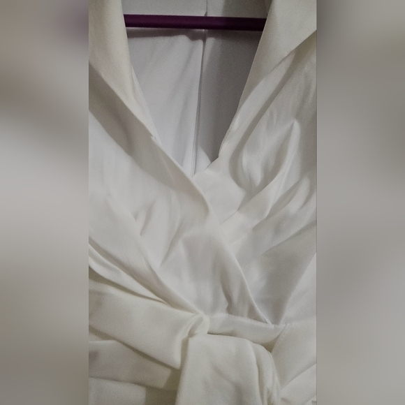 J.R. Nites by Caliendo white stretch traffeta wrap blouse with bow. Size 8. NWT - Picture 5 of 10